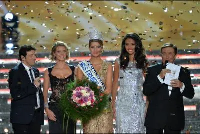 A quel collège a-t-elle étudié ?