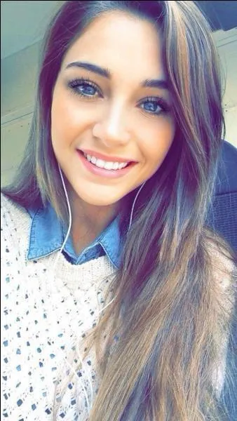 Finaliste du concours Élite 2010 à 15 ans, que devient-elle par la suite ?