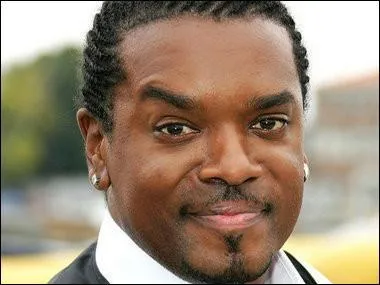 Comment s'appelle la danseuse professionnelle d'Anthony Kavanagh ?