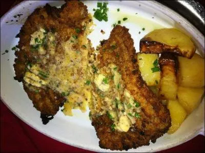 Nous voici  Lyon o nous mangeons un tablier de sapeur dans un bouchon lyonnais recommand par notre ami Zio :