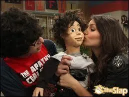 Comment s'appelle le dernier épisode de la saison 1 ?