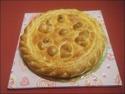 En passant à Crest, Zio avait acheté une spécialité que nous allons goûter :