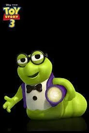 Comment s'appelle cette chenille verte ?