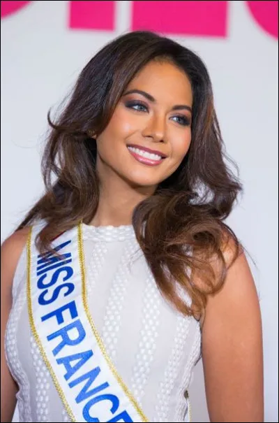 Miss Tahiti 2018, puis Miss France 2019, elle est auteur-compositrice-interprète et musicienne, elle sort son premier album, "Good Vaïbes", en 2020 :