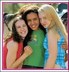 Quelles sont les actrices qui jouent les 3 héroïnes ?