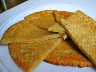 Nous aurons passé un bon moment à Nice, et avant de partir, nous partageons une socca. A base de quoi est-elle faite ?