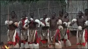 Comment se nomme le chant traditionnel zoulou ?