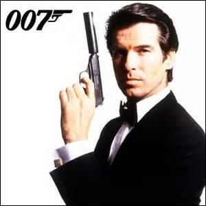 Le personnage de James Bond a été créé par l'écrivain britannique Ian Fleming.