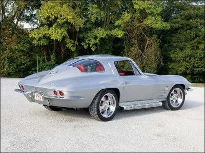 Quelle est cette voiture ?