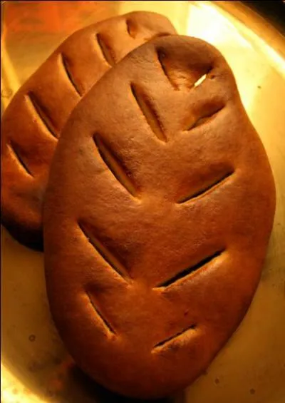 Le jour se lève sur le midi de la France, nous prenons une petite galette à l'huile d'olives lègèrement fruitée :