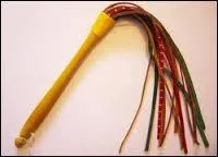 Quel verbe n'est pas synonyme de flageller ?