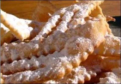 Quel est le nom de ces beignets d'Auvergne, synonyme de haillons ?