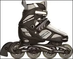 En quoi les patins à roulettes sont-ils fabriqués à leur invention ?