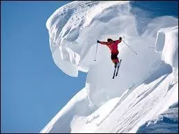 Quand la première école de ski française ouvre-t-elle ?