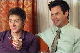 Comment s'appelle ce couple gay de la série ?