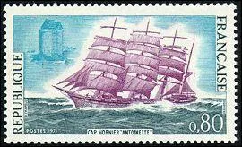 Sur ce timbre de 1971, vous pouvez-voir le quatre-mâts "Antoinette", quelle liaison assurait-il ?