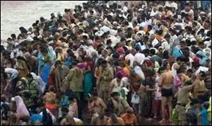 Lequel de ces pays a une population de plus de 100 millions d'habitants ?