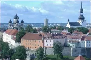 Laquelle de ces villes est la capitale de l'Estonie ?