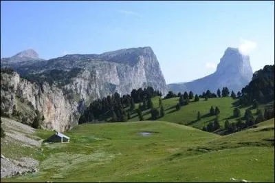 Quel fromage est originaire de la Drôme et de l'Isère ?