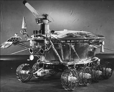 Lunokhod 1 est le premier robot envoyé dans l'espace en 1970. Il a voyagé 10 km dans l'espace avant de se détruire. Combien d'images a-t-il envoyé ?