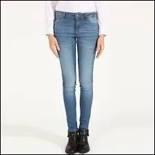 Quand des jeans en plastique sont-ils lancés sur le marché ?