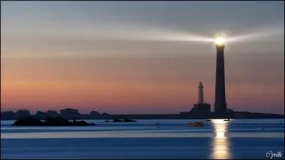 Cela ne suffit pas, alors voici le/la "----".