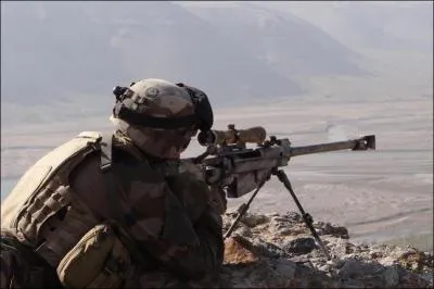 Pour trouver le titre de ce film, vous devrez faire preuve d'une extrême précision, mais si ce n'est pas le cas, ne prenez pas la mouche, spassibo !