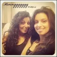 Comment s'appelle sa mère ?