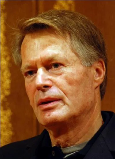 A quel écrivain français, prix Nobel de littérature en 2008, doit-on ce recueil de sept nouvelles intitulé "Le Coeur brûle et autres romances" ?