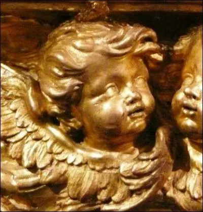 Le célèbre chant : «Les anges dans nos campagnes» est ponctué de «gloria». A chaque «gloria», combien de fois prononce-t-on le son «o» ?