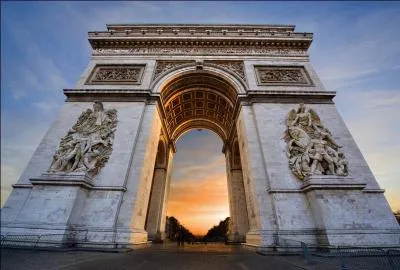 De quand date l'Arc de triomphe ? (réponse approximative)