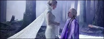 Où Elsa voit-elle Ingrid pour la première fois à Storybrook ?