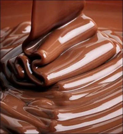 Chocolat - Les Français engloutissent environ 7 kg de chocolat par an (soit moins de 600 g/mois) : mais combien à la période de Noël ?