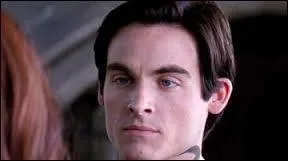 L'ami du garçon beau gosse (Lee, Matt ou Jace ?) est en fait :