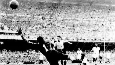 Quel est le pays vainqueur de la coupe du monde 1950 ?