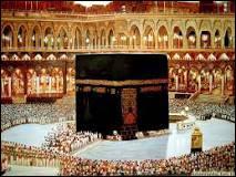 Quelle question celui qui veut prier en direction de La Mecque pourrait-il poser ?