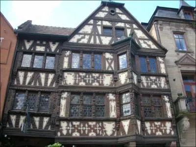 La ville de Saverne o&ugrave; vous verrez la belle maison Katz se trouve dans le d&eacute;partement :