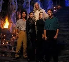 Autre monument du jeu de baston, "Mortal Kombat" a également connu son adaptation sur grand écran, en 1995. Quel acteur incarne Raiden, le dieu de la foudre qui aidera les guerriers terrestres ?