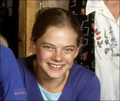 Comment se nomme cette fille ?