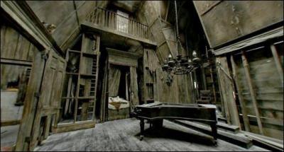 Quelle formule Harry utilise-t-il pour désarmer le professeur Rogue dans la Cabane hurlante ?