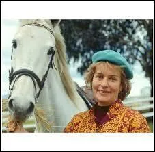 Quel est le cheval de Mme Reg ?