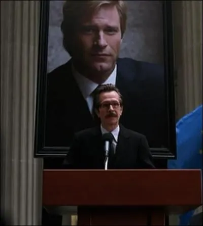 « Les mots sont à mon avis notre plus inépuisable source de magie. Ils peuvent à la fois nous infliger des blessures et nous porter remède. »