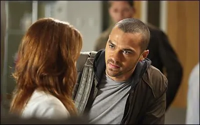 Après une dispute, April avoue quelque chose à Jackson, de quoi s'agit-il ?