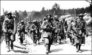 Comment étaient surnommés les soldats français de la Première Guerre mondiale ?