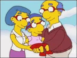 Qui sont les deux grandes personnes ?