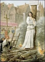 Jeanne d'Arc fut envoyée au bûcher par les Anglais en 1431. Dans quelle ville cela se passa-t-il ?