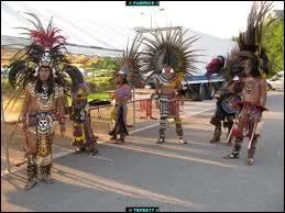 Dans quel pays actuel vivaient les Aztèques ?