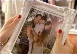 Qui a composé la chanson "Mi mejor momento" ?