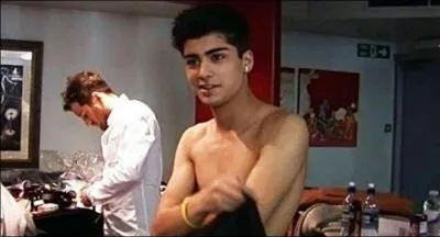 Zayn Malik s'est fiancé récemment avec une fille ; comment s'appelle-t-elle ?