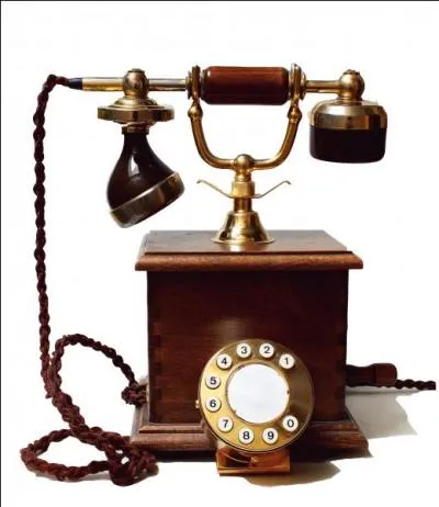 Allo, ne coupez pas, mince, il n'y a plus personne qui répond !